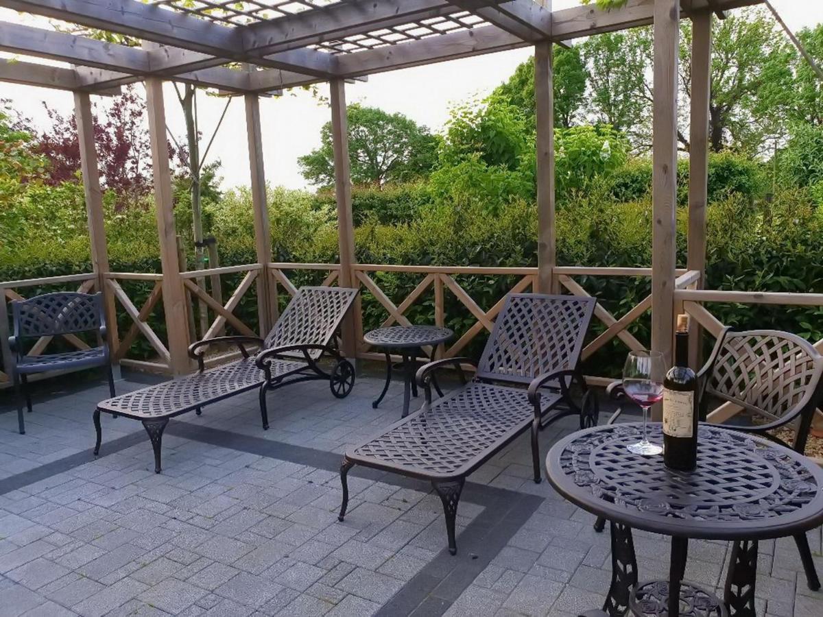 B&B Secret Garden Adults Only Voeren Exterior foto