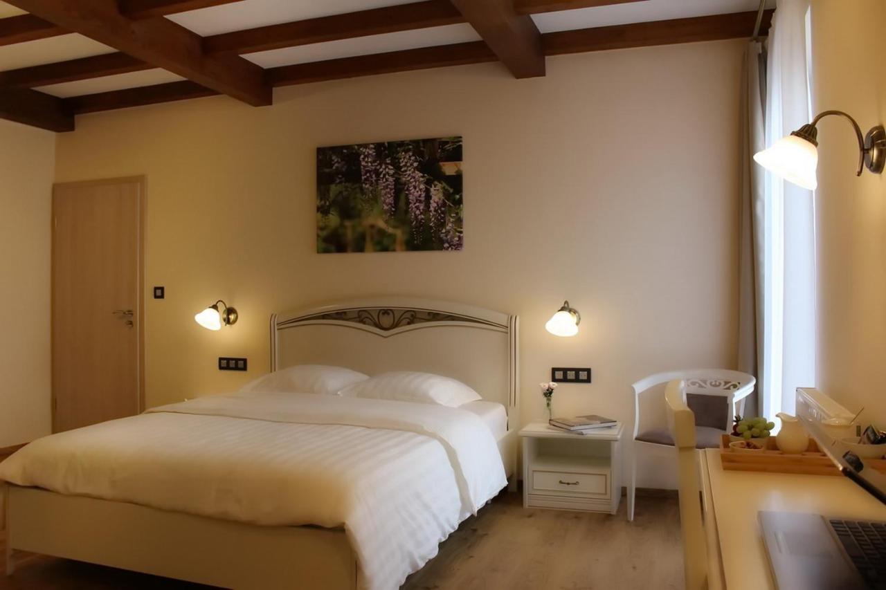 B&B Secret Garden Adults Only Voeren Exterior foto